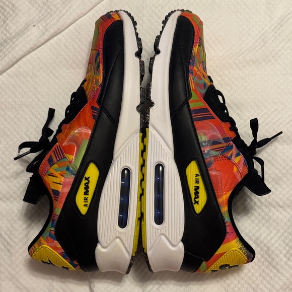 Nike Air Max Multicolor Athletic Shoes - Picture 1 of 8